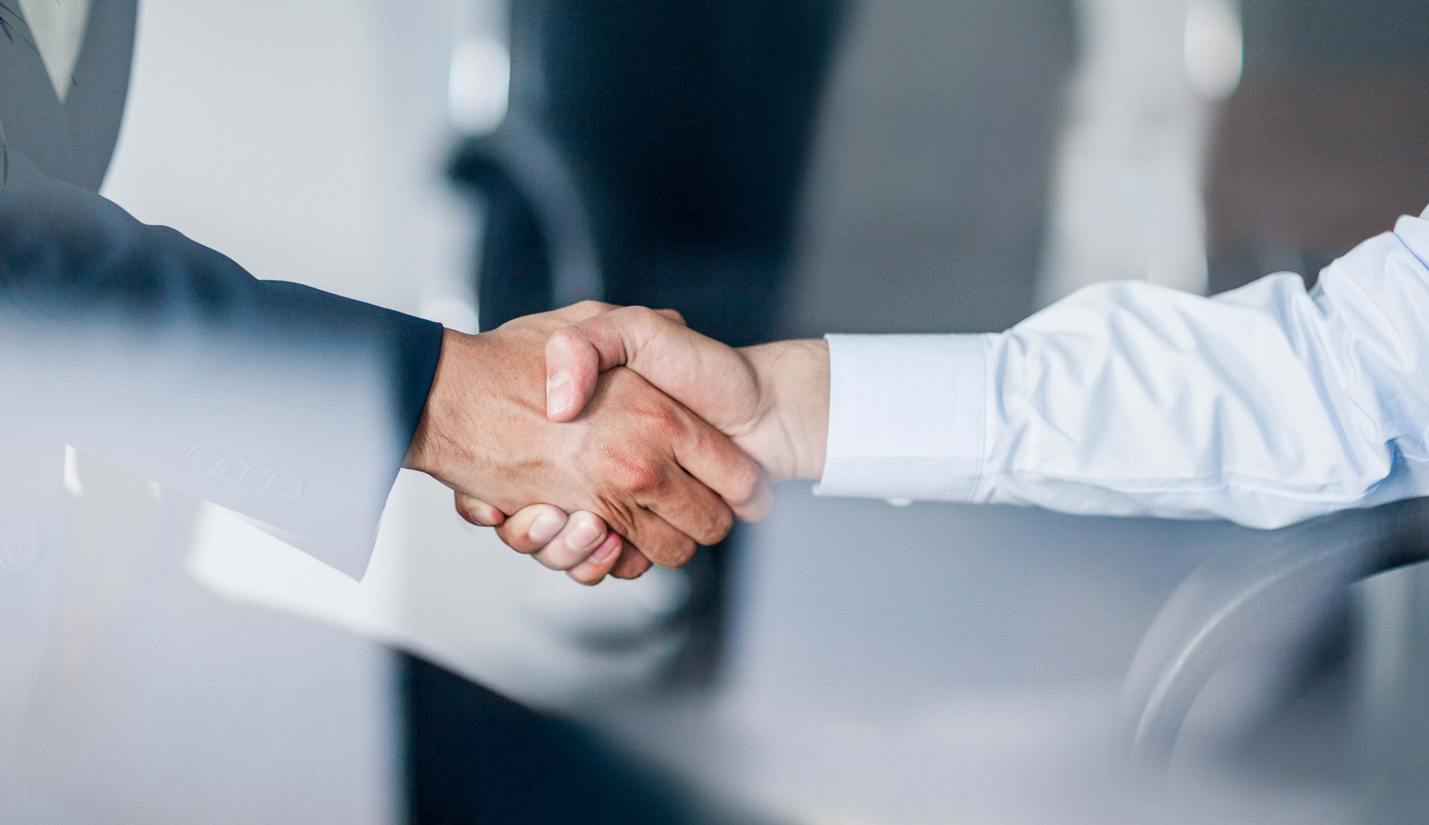 Die Schauenburg Hose Technology Group ist VTH Qualitätspartner! Körperteil, Hand, Person